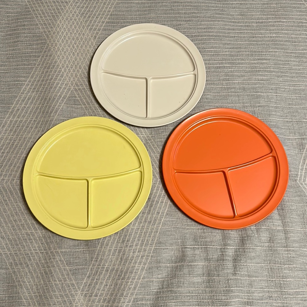 Vintage Mallo Ware 96 Plate Divided Melamine Plates, Set of three